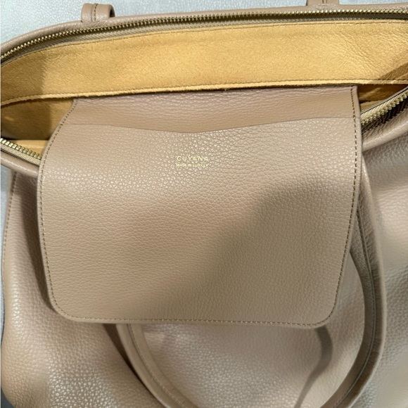 Cuyana Tall Easy Zipper Tote - Picture 5 of 8